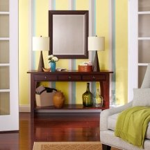 Regular paint stripe patterns are similar to wallpaper